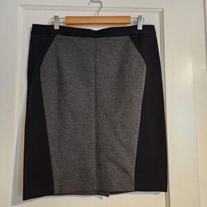 LOFT Black and Gray Pencil Skirt